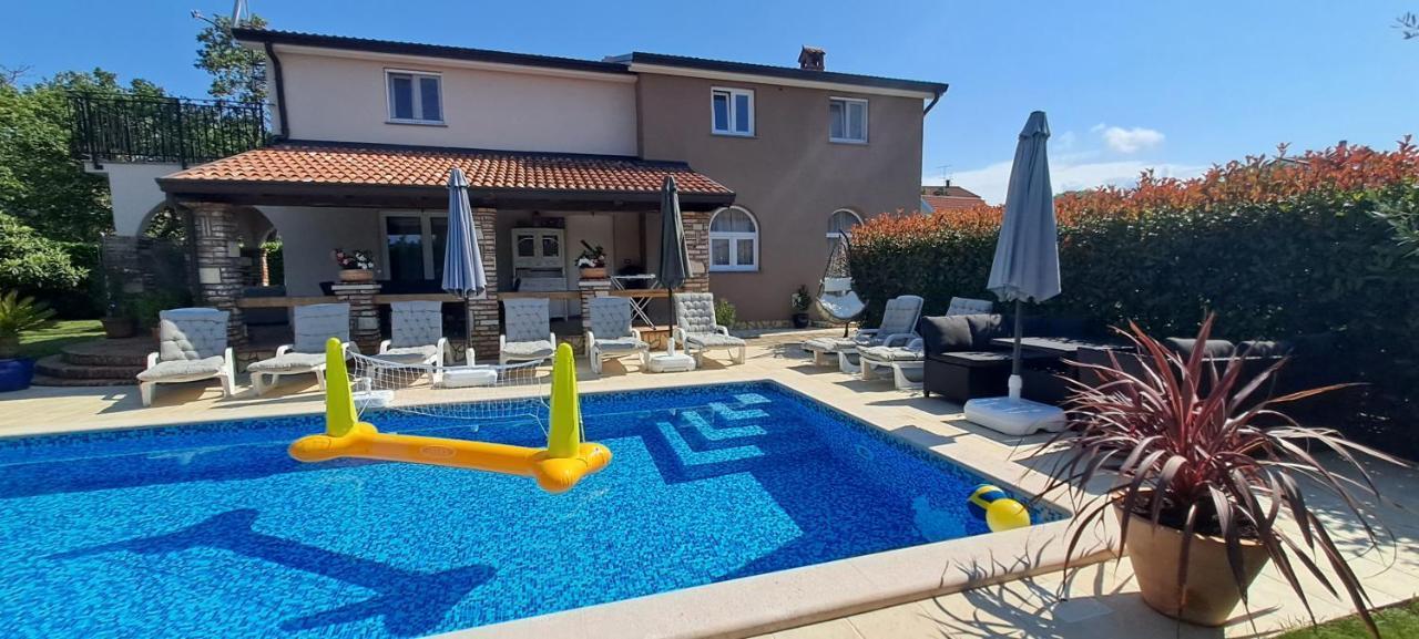 Villa Agava Умаг Екстериор снимка