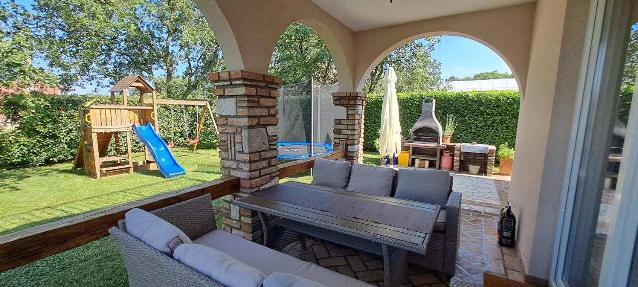 Villa Agava Умаг Екстериор снимка