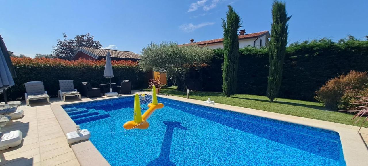 Villa Agava Умаг Екстериор снимка